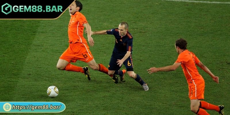 Giải Mã Kèo Nhà Cái - Bí Quyết Đọc Tỷ Lệ Và Soi Kèo Từ GEM88 3 Phân tích phong độ hai đội